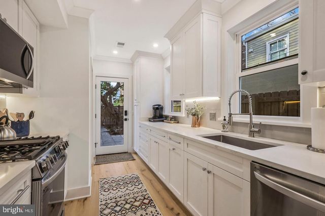 1014 QUEEN ST, Alexandria, VA 22314