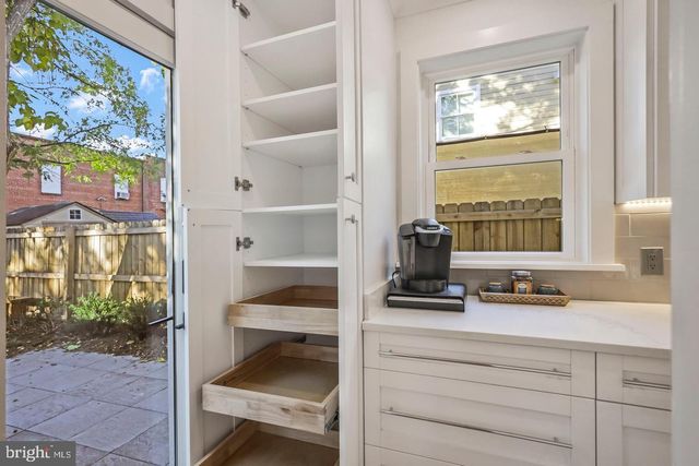 1014 QUEEN ST, Alexandria, VA 22314