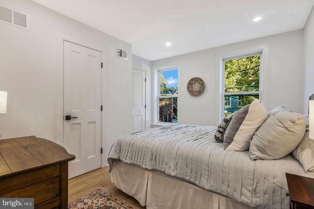 1014 QUEEN ST, Alexandria, VA 22314