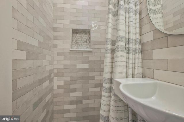 1014 QUEEN ST, Alexandria, VA 22314