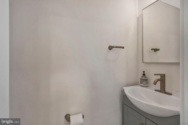1014 QUEEN ST, Alexandria, VA 22314