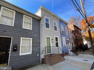 1014 QUEEN ST, Alexandria, VA 22314