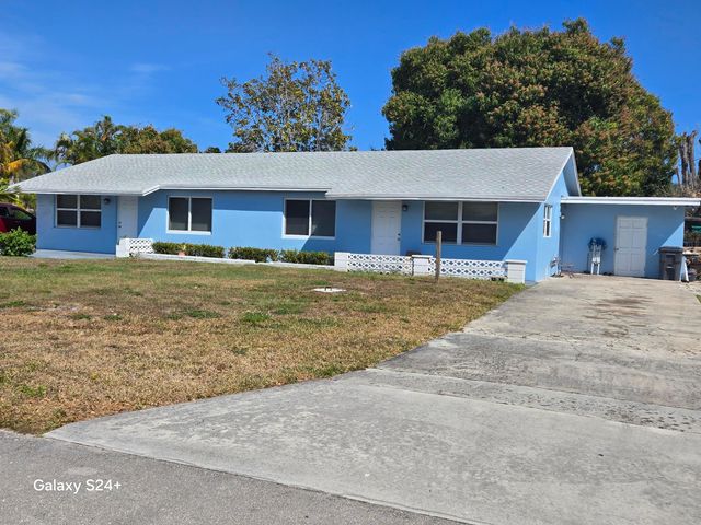 4258 Coconut Road, Lake Worth, FL 33461