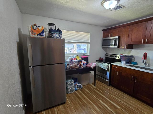 4258 Coconut Road, Lake Worth, FL 33461