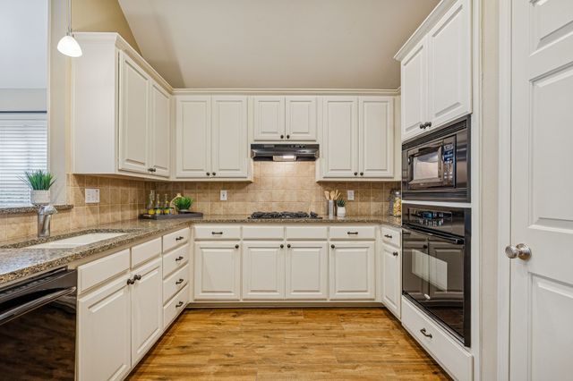 3935 Stockton Lane, Dallas, TX 75287