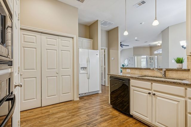 3935 Stockton Lane, Dallas, TX 75287