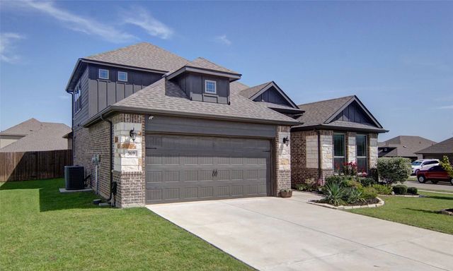 369 Paloma Street, Weatherford, TX 76087