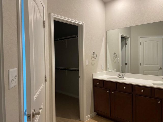 1513 Carlene Pruett ST, Leander, TX 78641