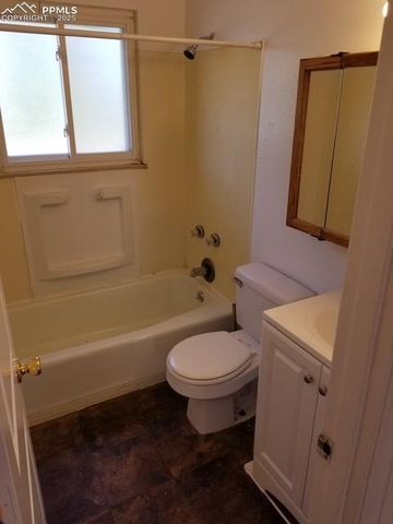 116 S Murray Boulevard, Colorado Springs, CO 80916