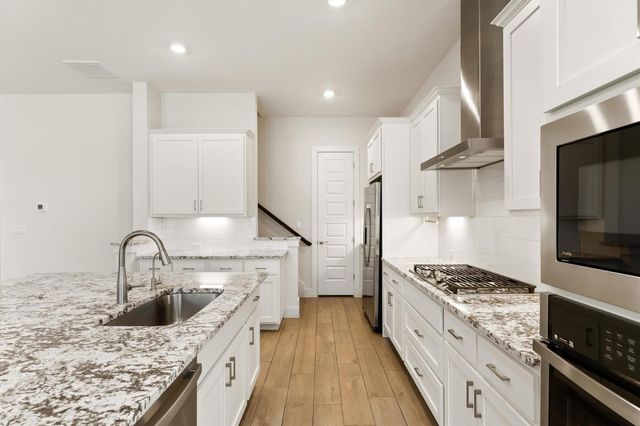 2345 Airport DR, Leander, TX 78641