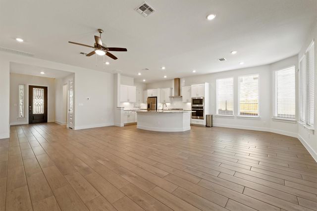 2345 Airport DR, Leander, TX 78641