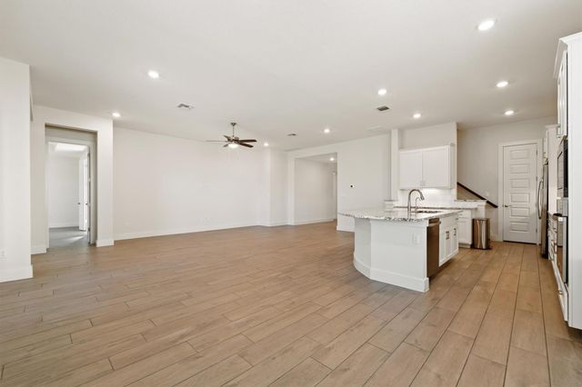 2345 Airport DR, Leander, TX 78641