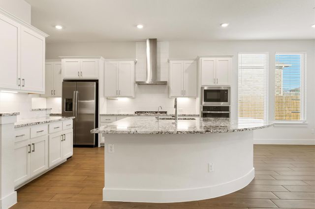 2345 Airport DR, Leander, TX 78641