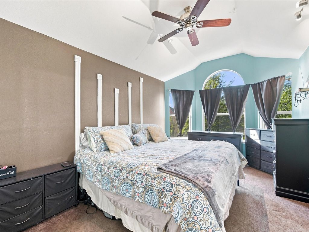 302 Republic Lane, Euless, TX 76040 — photo 4