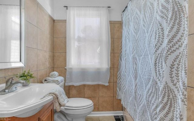 1817 Jack Frost RD, Virginia Beach, VA 23455