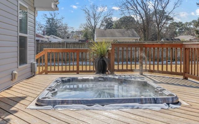 1817 Jack Frost RD, Virginia Beach, VA 23455