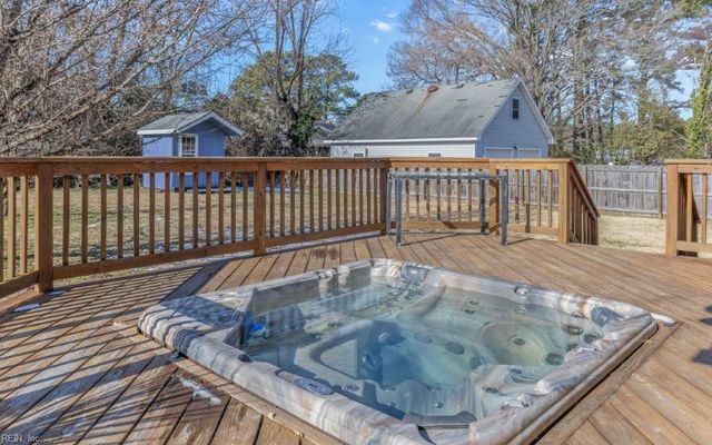 1817 Jack Frost RD, Virginia Beach, VA 23455