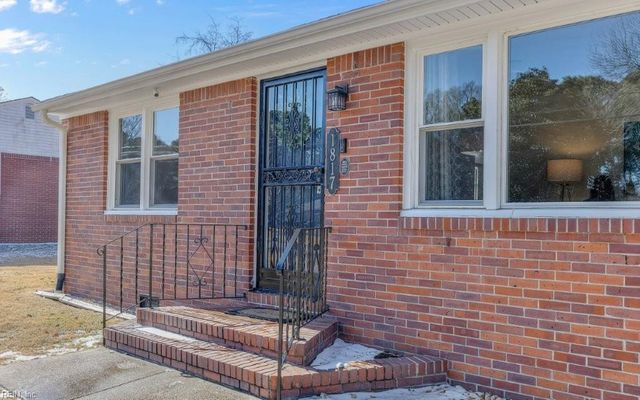 1817 Jack Frost RD, Virginia Beach, VA 23455