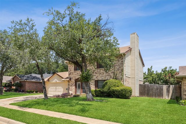 7821 Castillo Road, Fort Worth, TX 76112