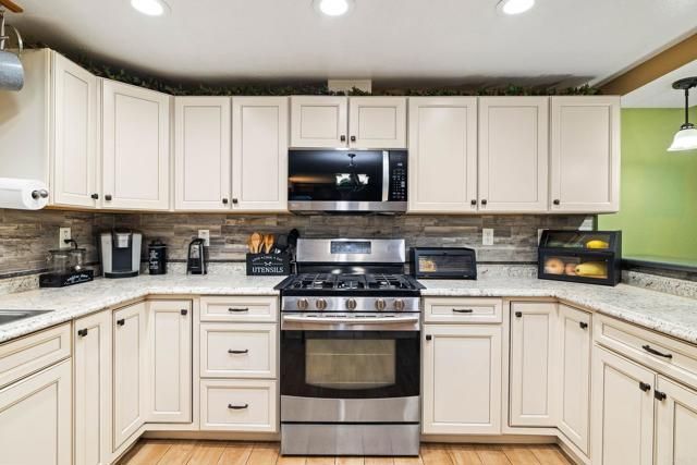 9690 Bundy Drive, Santee, CA 92071