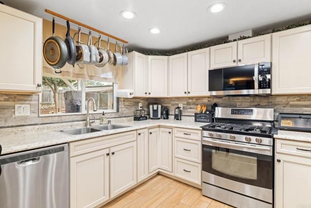 9690 Bundy Drive, Santee, CA 92071