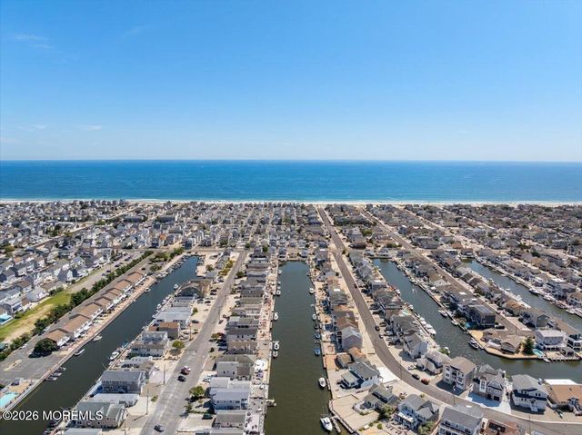 235 Bryn Mawr Avenue, Lavallette, NJ 08735