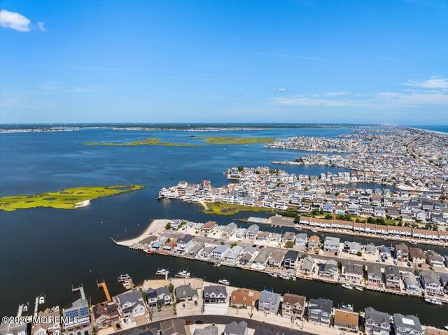235 Bryn Mawr Avenue, Lavallette, NJ 08735