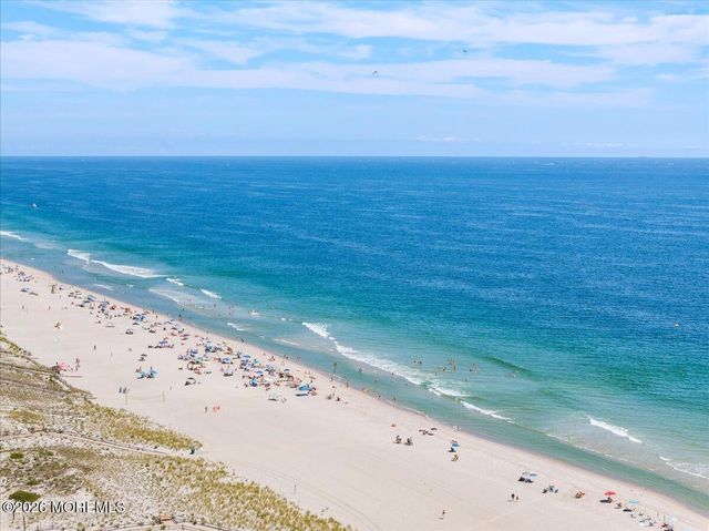 235 Bryn Mawr Avenue, Lavallette, NJ 08735