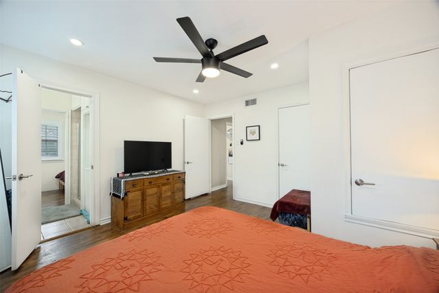 707 S Weatherred Drive, Richardson, TX 75080