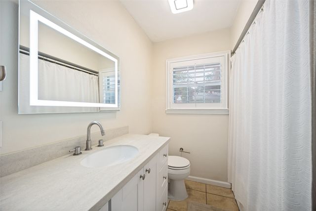 707 S Weatherred Drive, Richardson, TX 75080