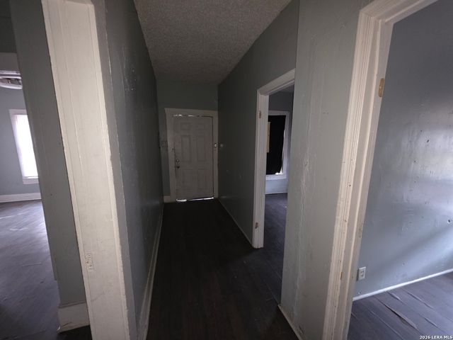 1210 S Walters, San Antonio, TX 78210