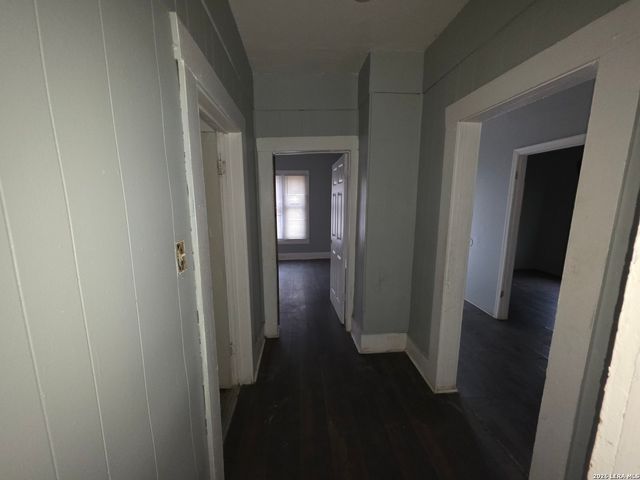 1210 S Walters, San Antonio, TX 78210