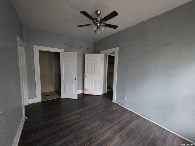 1210 S Walters, San Antonio, TX 78210