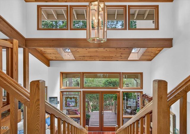229 Mariposa Terrace, Medford, OR 97504