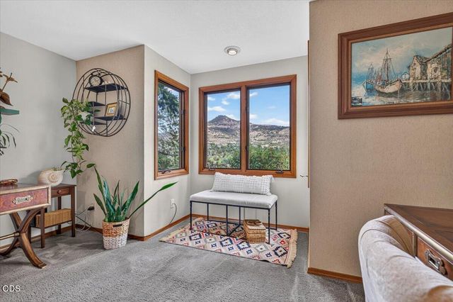 229 Mariposa Terrace, Medford, OR 97504