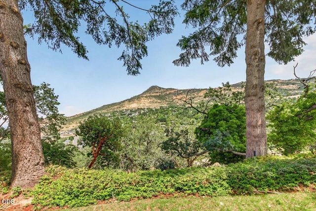 229 Mariposa Terrace, Medford, OR 97504