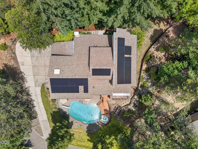 229 Mariposa Terrace, Medford, OR 97504