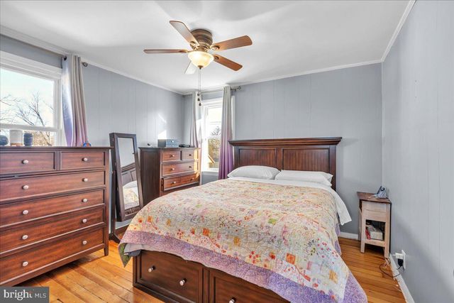 34 CHERRY ST, Medford, NJ 08055