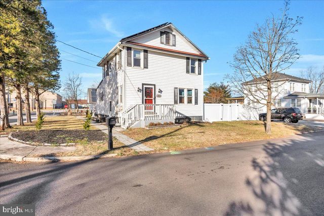 34 CHERRY ST, Medford, NJ 08055