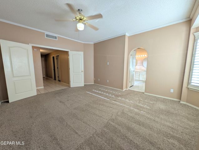 2021 Sun Tide Drive, El Paso, TX 79938