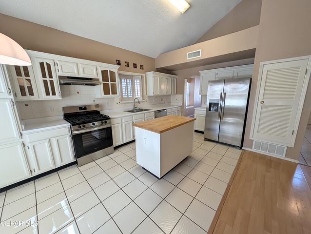 2021 Sun Tide Drive, El Paso, TX 79938