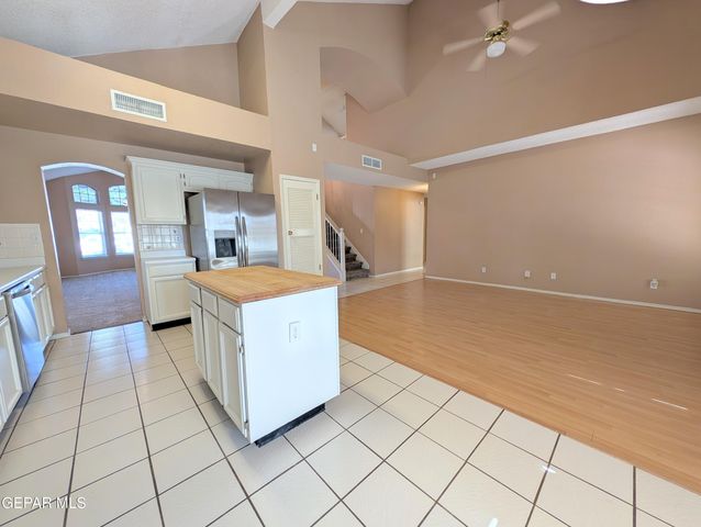 2021 Sun Tide Drive, El Paso, TX 79938