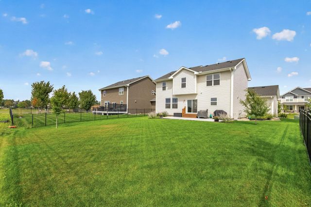 509 Waterford Place, Waconia, MN 55387