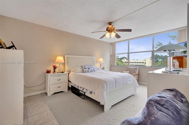 1300 NE Miami Gardens Dr 320E, Miami, FL 33179