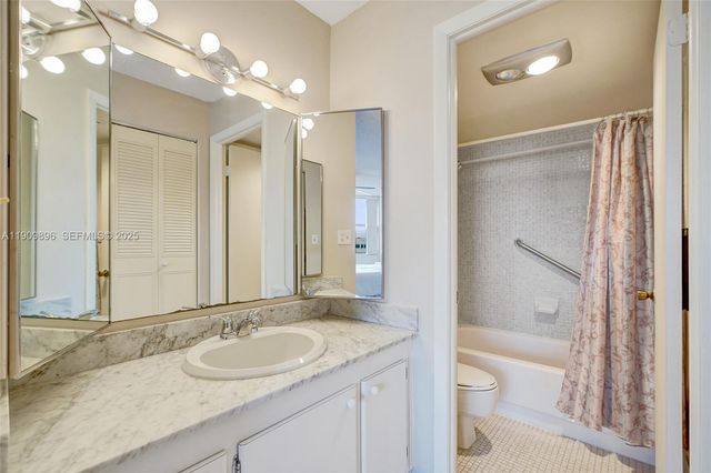 1300 NE Miami Gardens Dr 320E, Miami, FL 33179