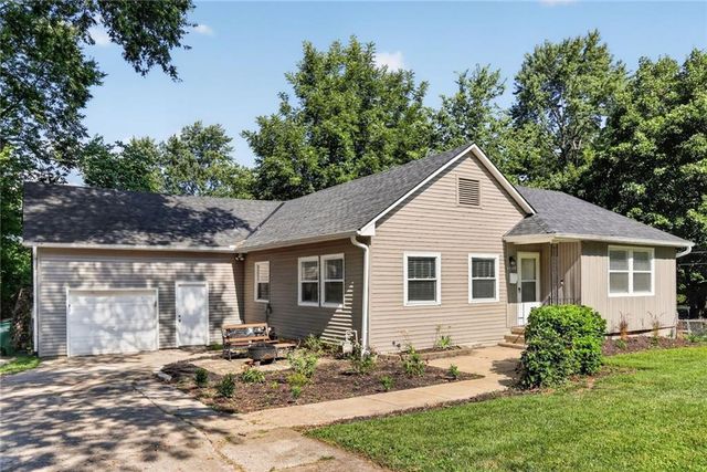 4740 Delmar Street, Roeland Park, KS 66205