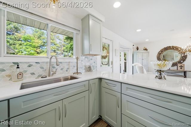 8080 Pine Ranch Drive, Brighton Township, MI 48114