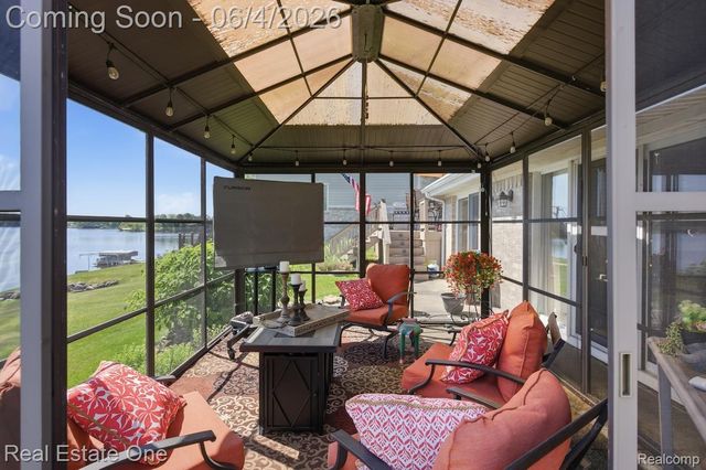8080 Pine Ranch Drive, Brighton Township, MI 48114