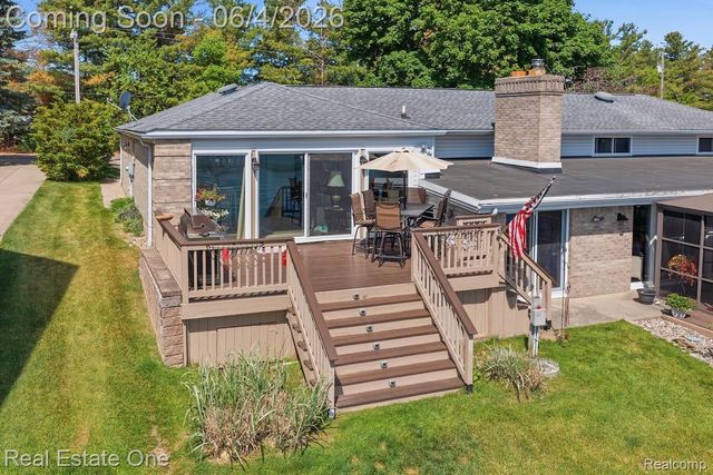 8080 Pine Ranch Drive, Brighton Township, MI 48114
