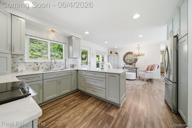 8080 Pine Ranch Drive, Brighton Township, MI 48114